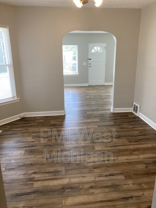 Foto del edificio - 927 10th St NW