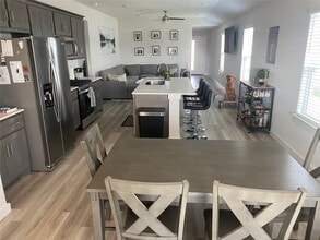Building Photo - 1224 Amistad Lp