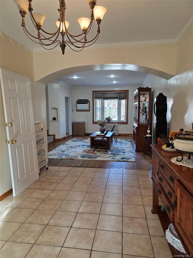 Foto del edificio - 142-26-142-61 61st Rd