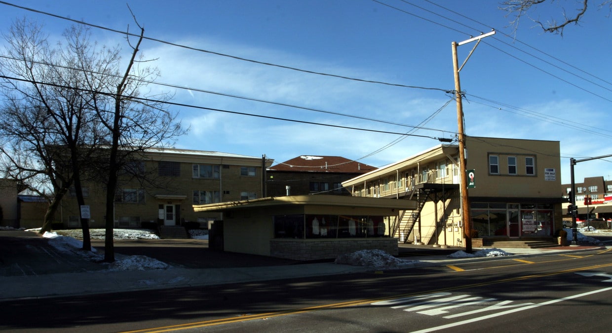 Primary Photo - 548-552 Sheridan Rd