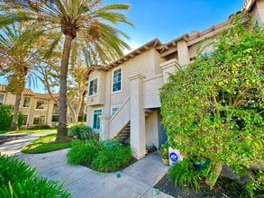 Building Photo - 3404 Cameo Dr