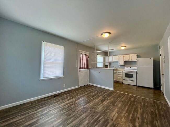 Building Photo - 703 West Main - Duplex