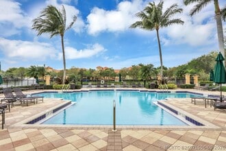 Building Photo - 2425 San Pietro Cir