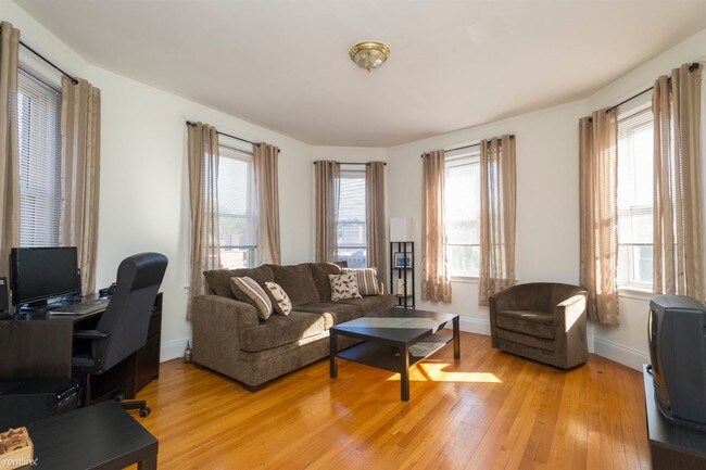 Foto del edificio - 42 Strathmore Rd