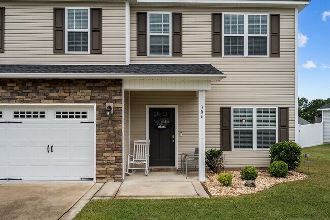 Building Photo - 304 Little Egret Ln