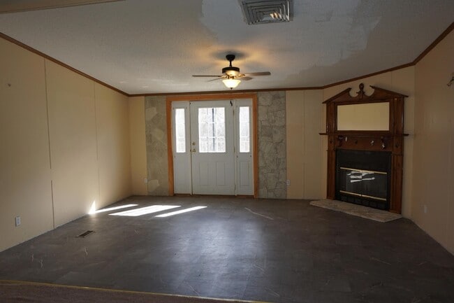 Building Photo - 8008 Co Rd 69