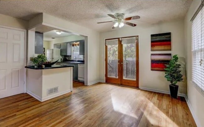 Building Photo - 1441 Swope Ave