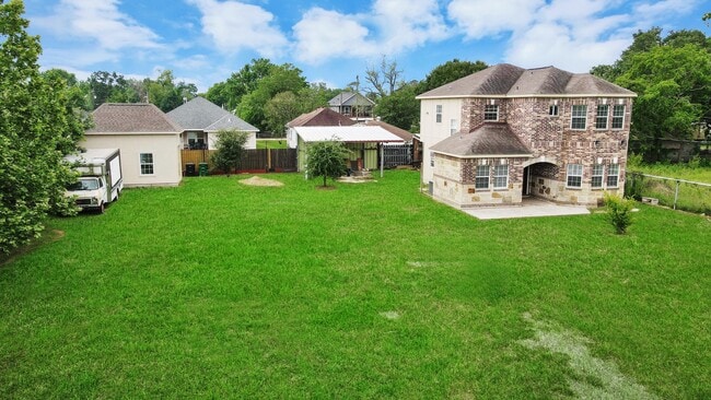 Building Photo - 2608 Bostic St