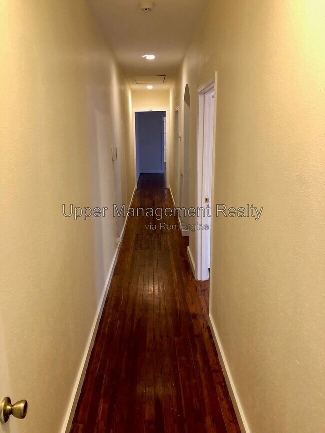 Foto del edificio - 2530 Palmer Ave