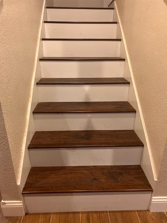 Building Photo - 728 Sampson