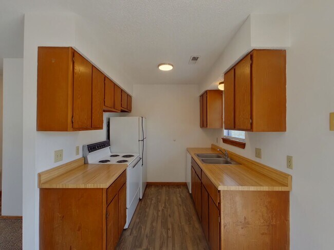 Foto del edificio - 3950 N Garland Cir
