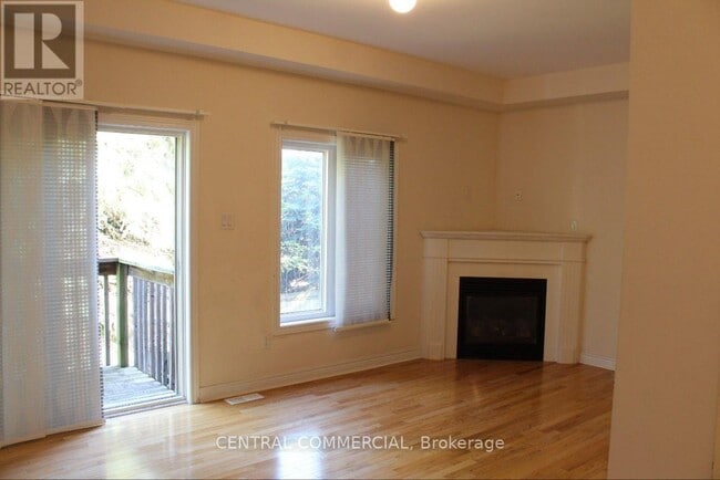 Building Photo - 11 Shallot Ct