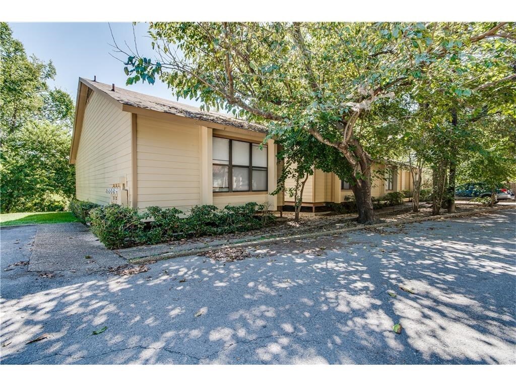 Primary Photo - 5107 Leralynn St