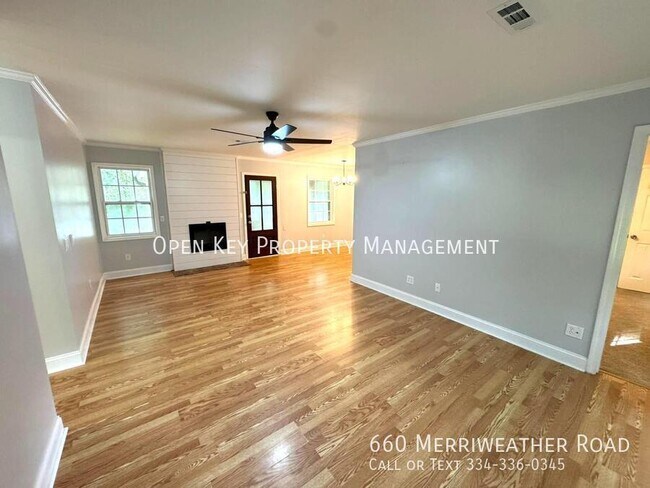 Foto del edificio - 660 Merriweather Rd