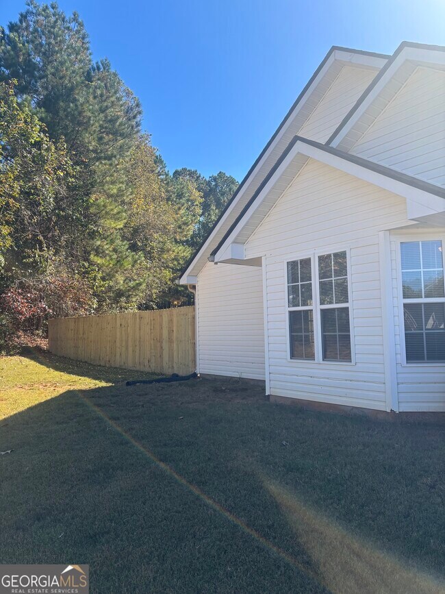 Building Photo - 15 Tabitha Ct