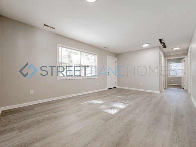 Foto del edificio - REDUCED! Charming 3 bedroom home in Berkeley!