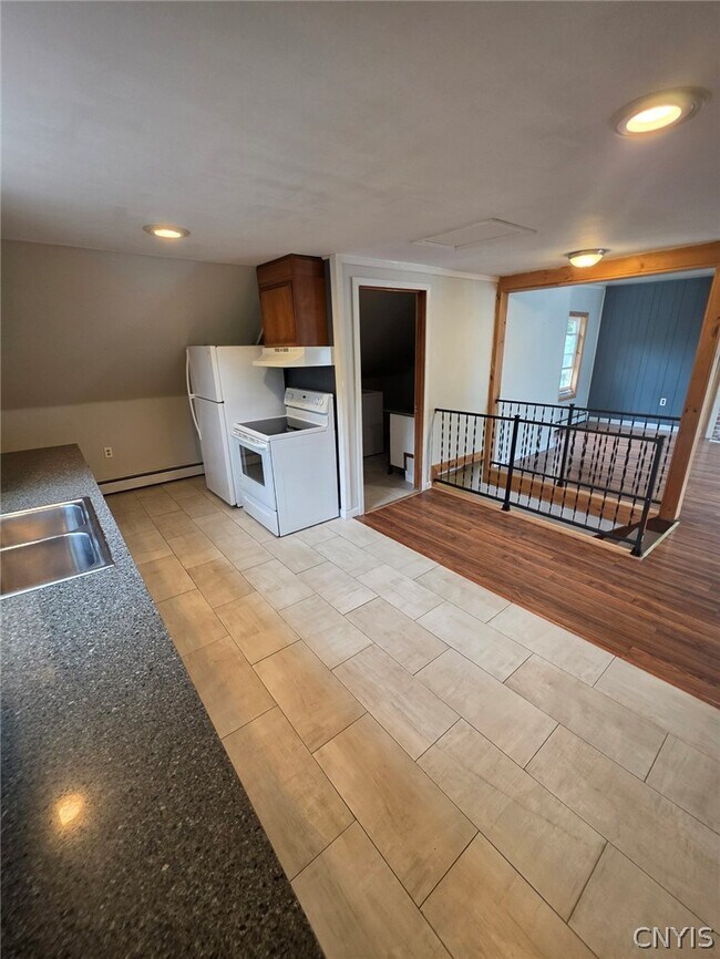 Foto del edificio - 157 N Meadow St