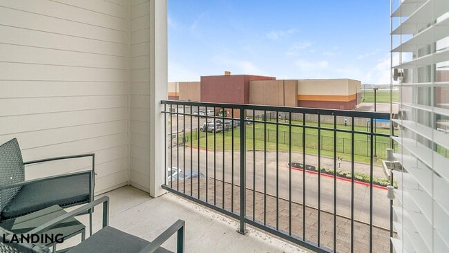 Building Photo - 14580 Crosby Fwy