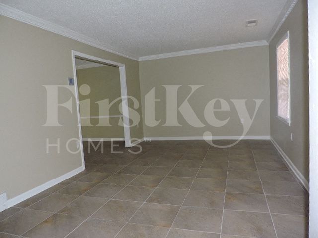 Foto del edificio - 8601 Thorncliff Fairway