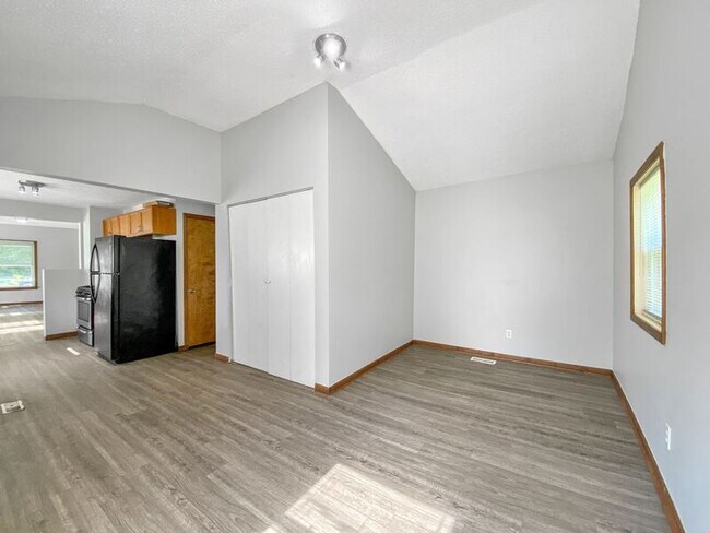 Foto del edificio - 6608 E 67th St