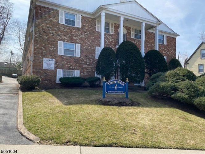 37 Hill St Unit c2, Morristown, NJ 07960 Condo for Rent in Morristown