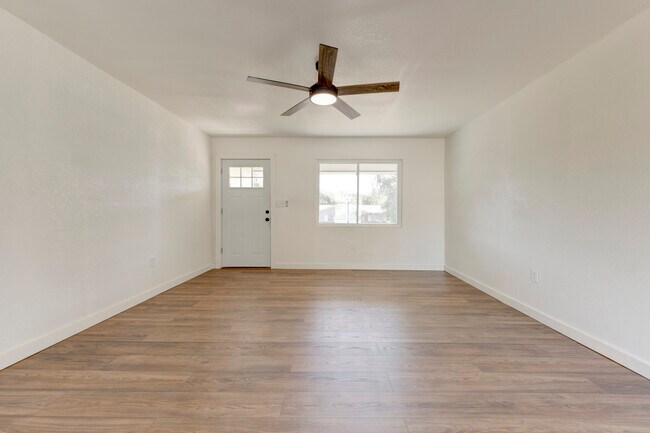 Building Photo - 1106 S 23rd St