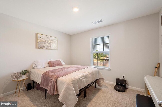 Foto del edificio - 171 Centergate Dr