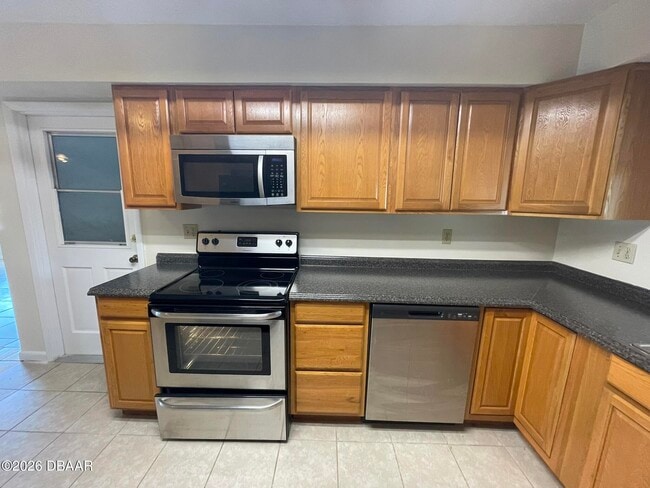 Building Photo - 524 Pelican Bay Dr