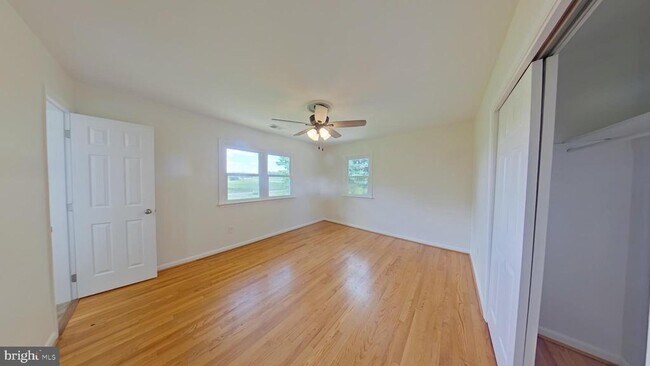Foto del edificio - 5069 Middle Rd