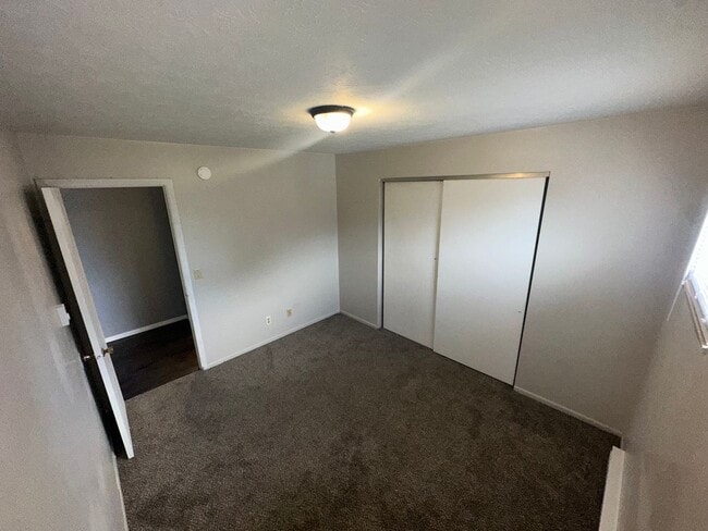 Building Photo - 3501 Elm St