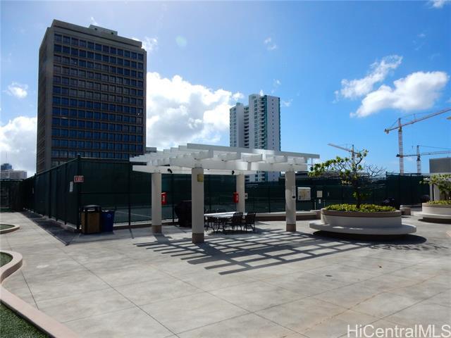 Building Photo - 1296 Kapiolani Blvd