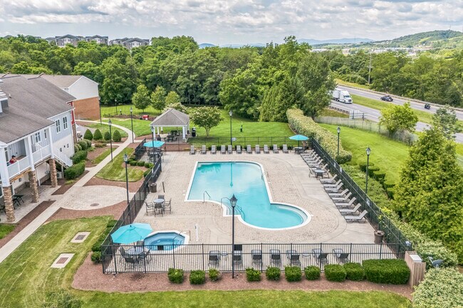 Foto del edificio - Squire Hill Apartments