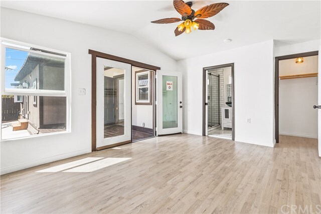 Foto del edificio - 1105 E Walnut Ave