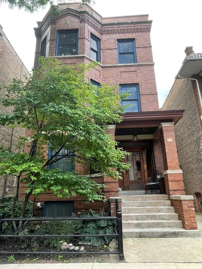 Building Photo - 2317 W Thomas St