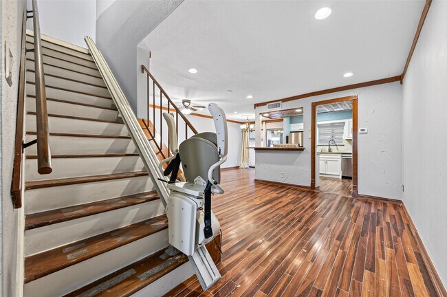 Foto del edificio - 14515 Wunderlich Dr