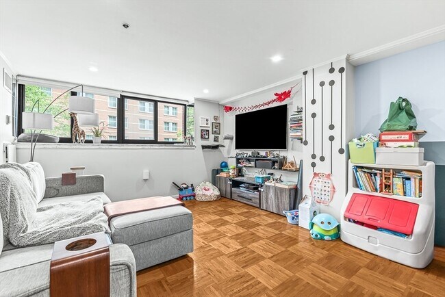 Foto del edificio - 357 Commercial St
