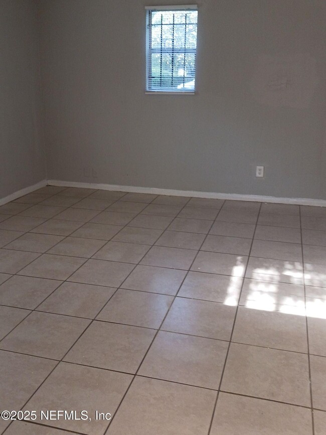 Foto del edificio - 5718 Hollyhock Rd
