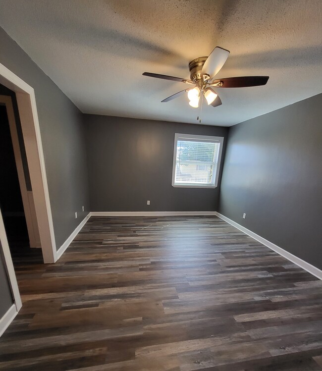 Building Photo - 7510 Camarina Calle