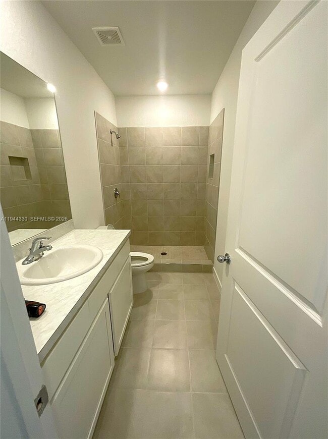 Foto del edificio - 453 NE 13th St