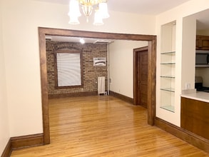Building Photo - 1204 Harmon Pl
