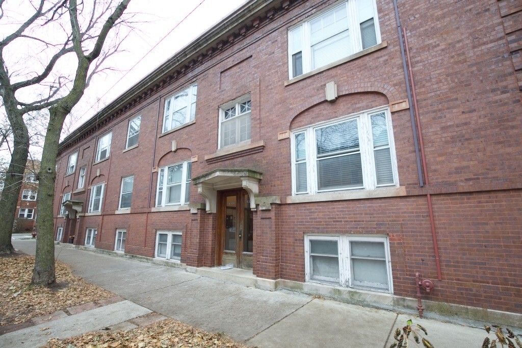 Foto principal - 6308 N Glenwood Ave
