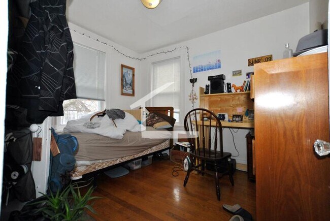 Foto del edificio - Nice 3 bed in oak square