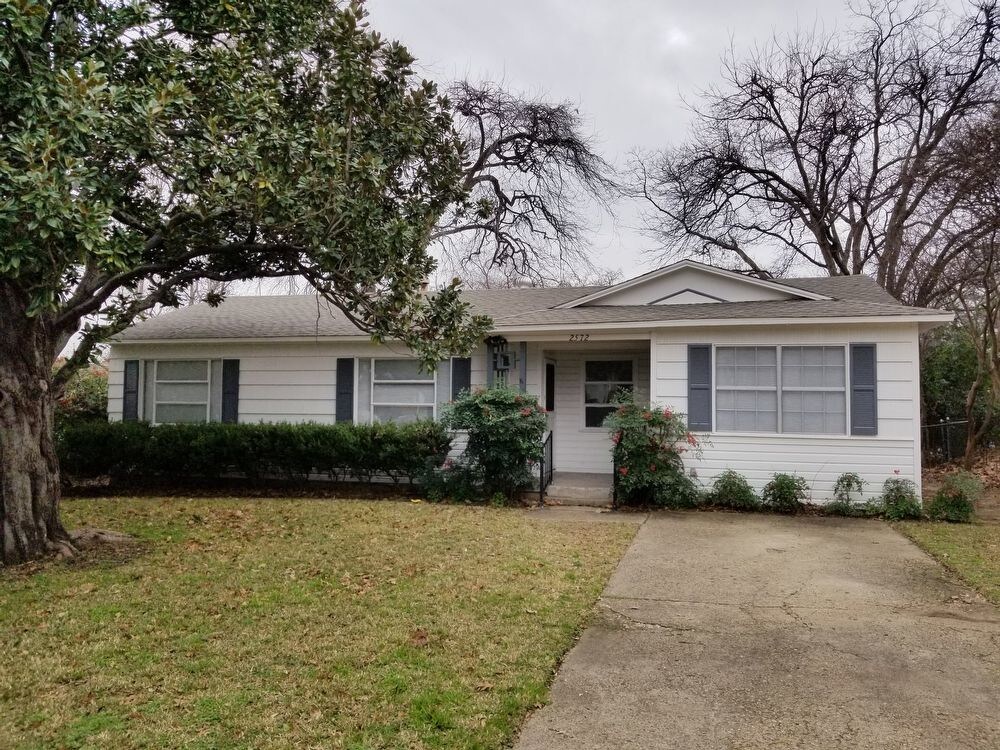 Primary Photo - 2572 Avene Dr