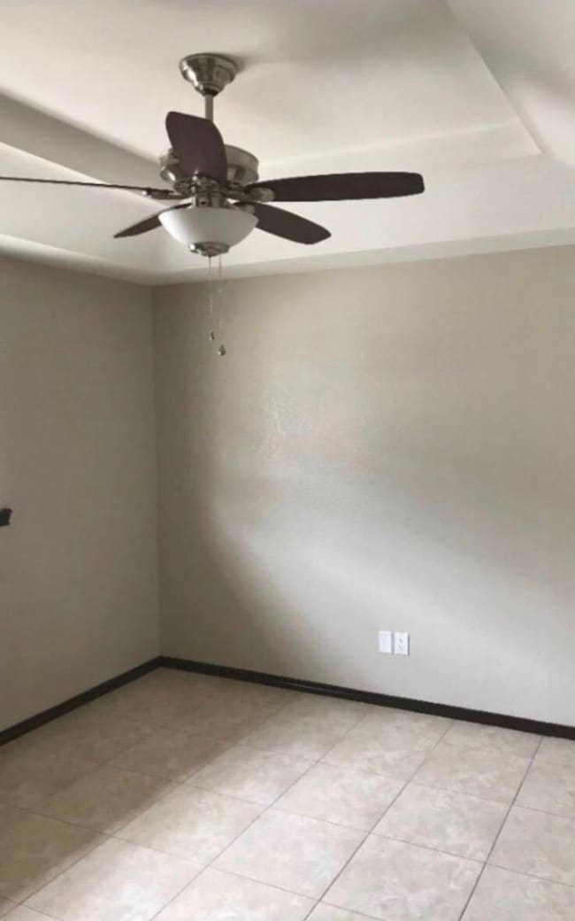  - 601 Gastel Cir