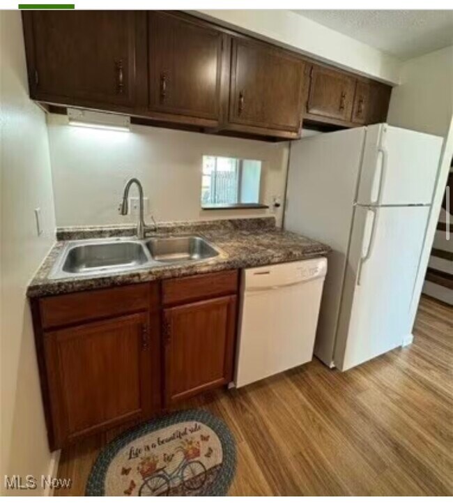 Foto del edificio - 5221 Cline Rd