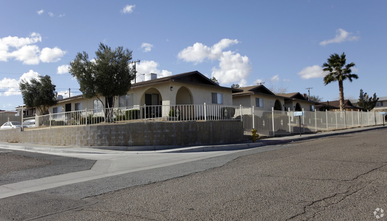 Foto principal - 330 W Grace St