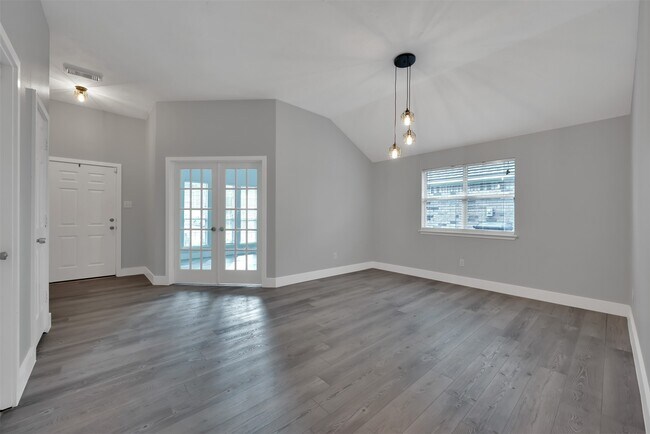 Foto del edificio - 8718 Sorrel Meadows Dr