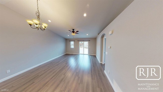 Foto del edificio - 1025 N 33rd St