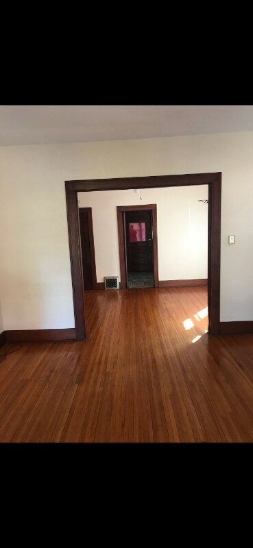 Foto del edificio - 311 Benton St