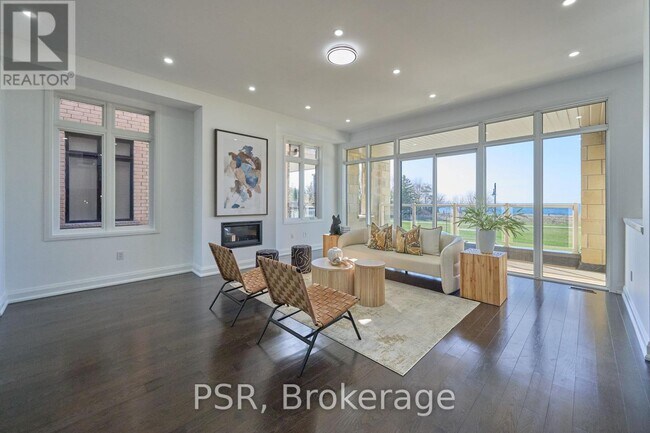 Photo du bâtiment - 195 Port Darlington Rd